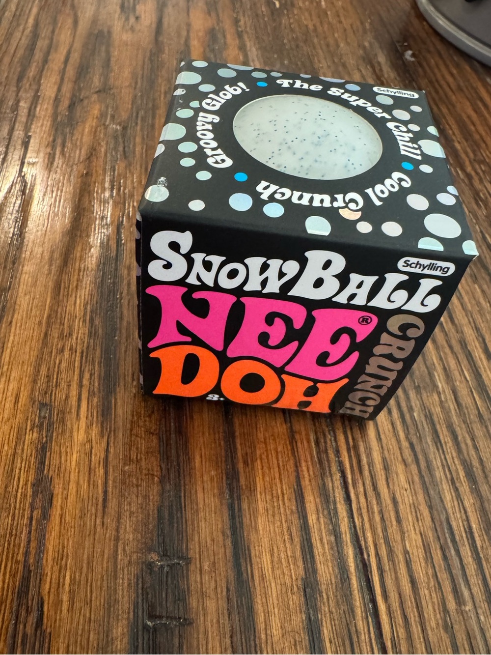 SnowBall NeeDoh Crunch - Black Box